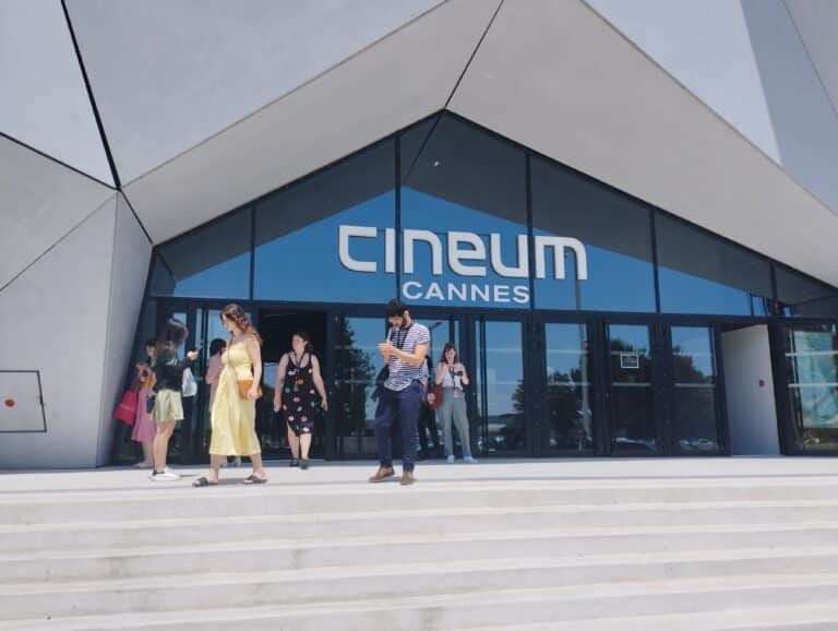 Façade du Cineum Cannes, lieu de la mission d’interprétation pour CTM
