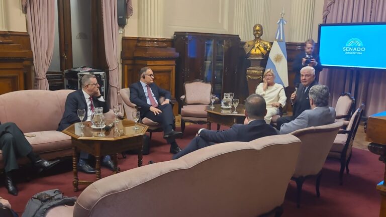 Meeting during the Patriots Bureau delegation visit to Buenos Aires